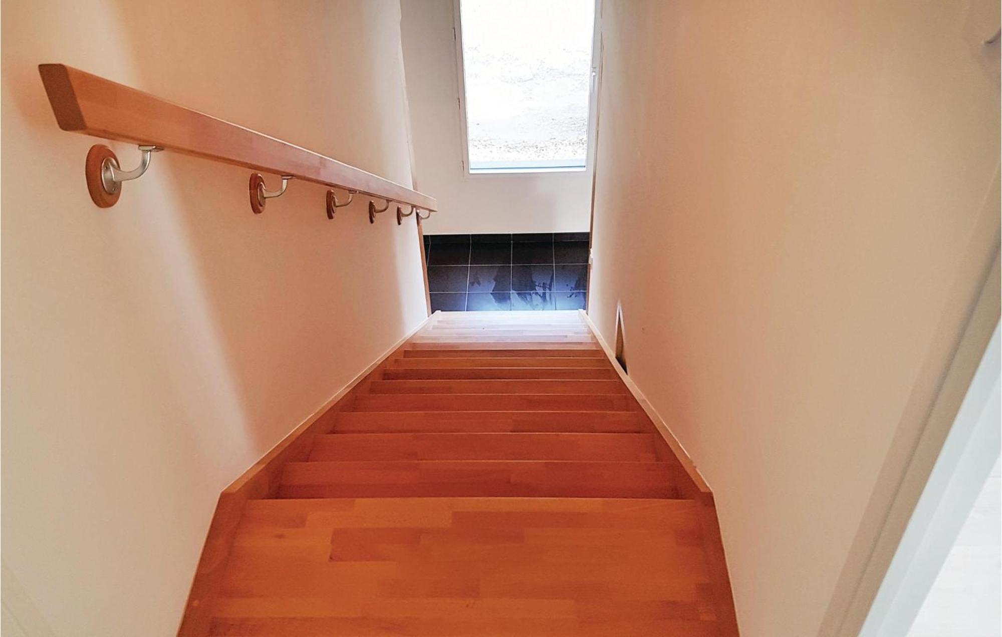 Beautiful Home In Erdeven With Kitchenette Exteriör bild